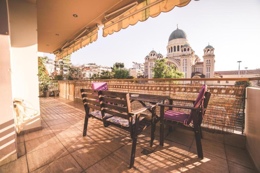 Lazarus 2Bd Apartment In The Center Патра Екстериор снимка