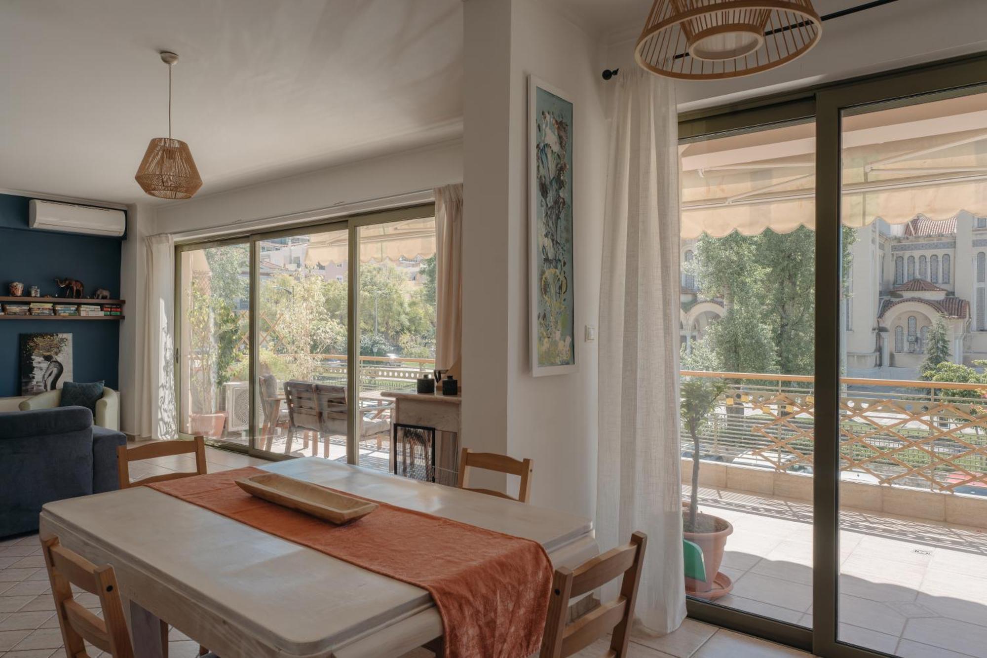 Lazarus 2Bd Apartment In The Center Патра Екстериор снимка